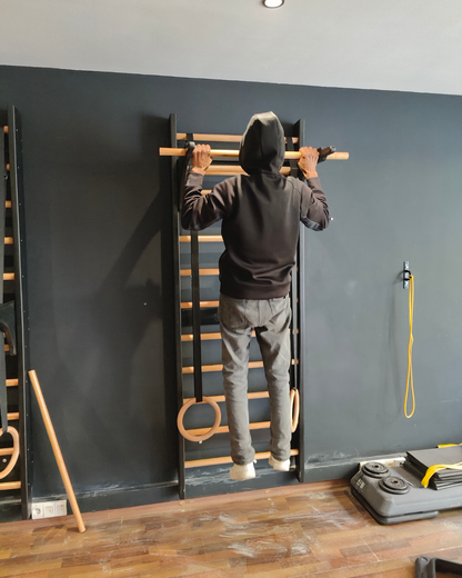 Échelle Murale Fitness avec Barre Amovible — Bois Hêtre